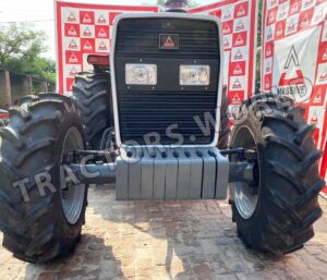 Massive 390 4WD Tractor